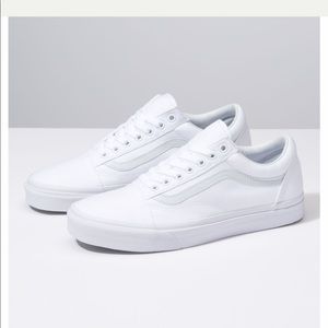 Vans old skool skate shoe